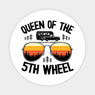 Queen Of The 5th Wheel Funny Camping Magnet